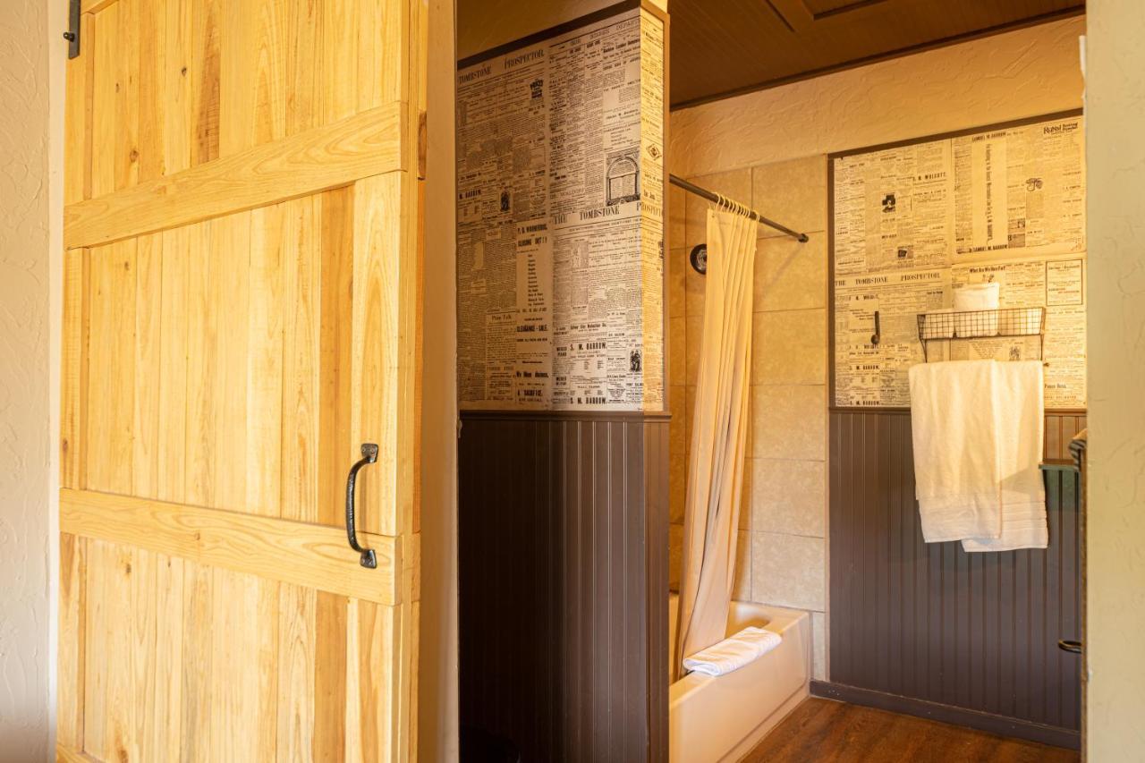 -Pet Friendly- Miners Cabin #6 - King Bed With Private Balcony Тумстон Экстерьер фото