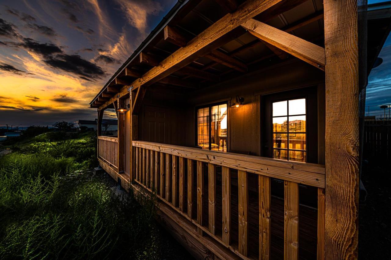 -Pet Friendly- Miners Cabin #6 - King Bed With Private Balcony Тумстон Экстерьер фото